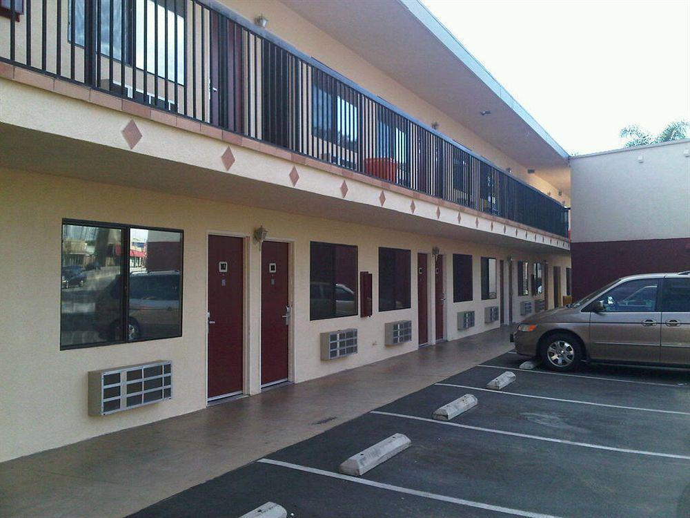 Americas Best Value Inn Pasadena Dış mekan fotoğraf